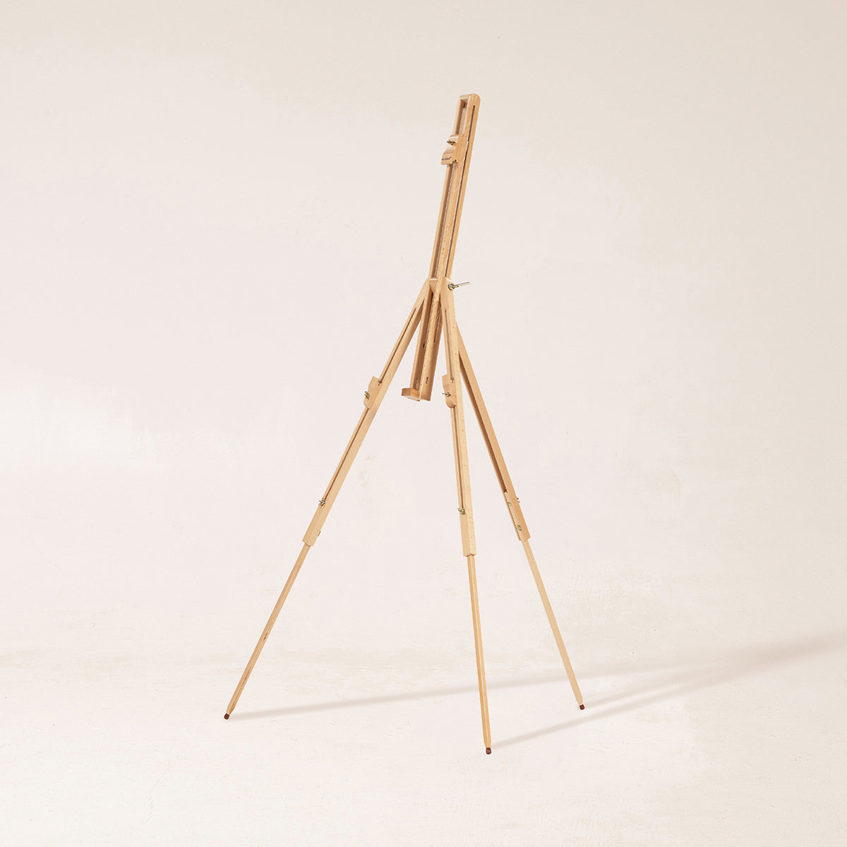 Outlet W07E Imported Beech Large Triangle Easel